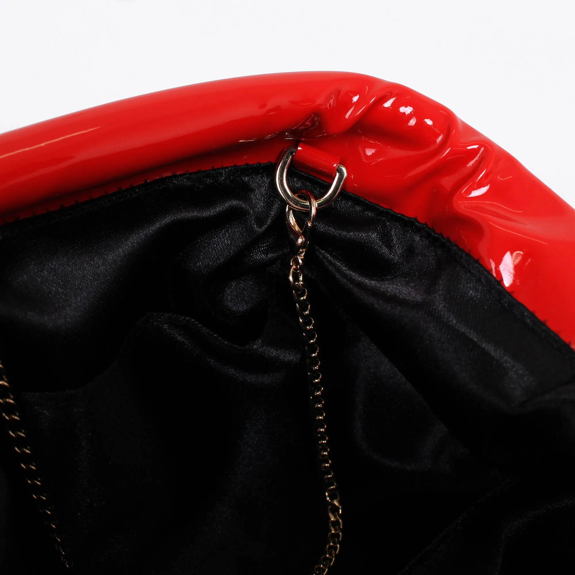 cloud clutch - red