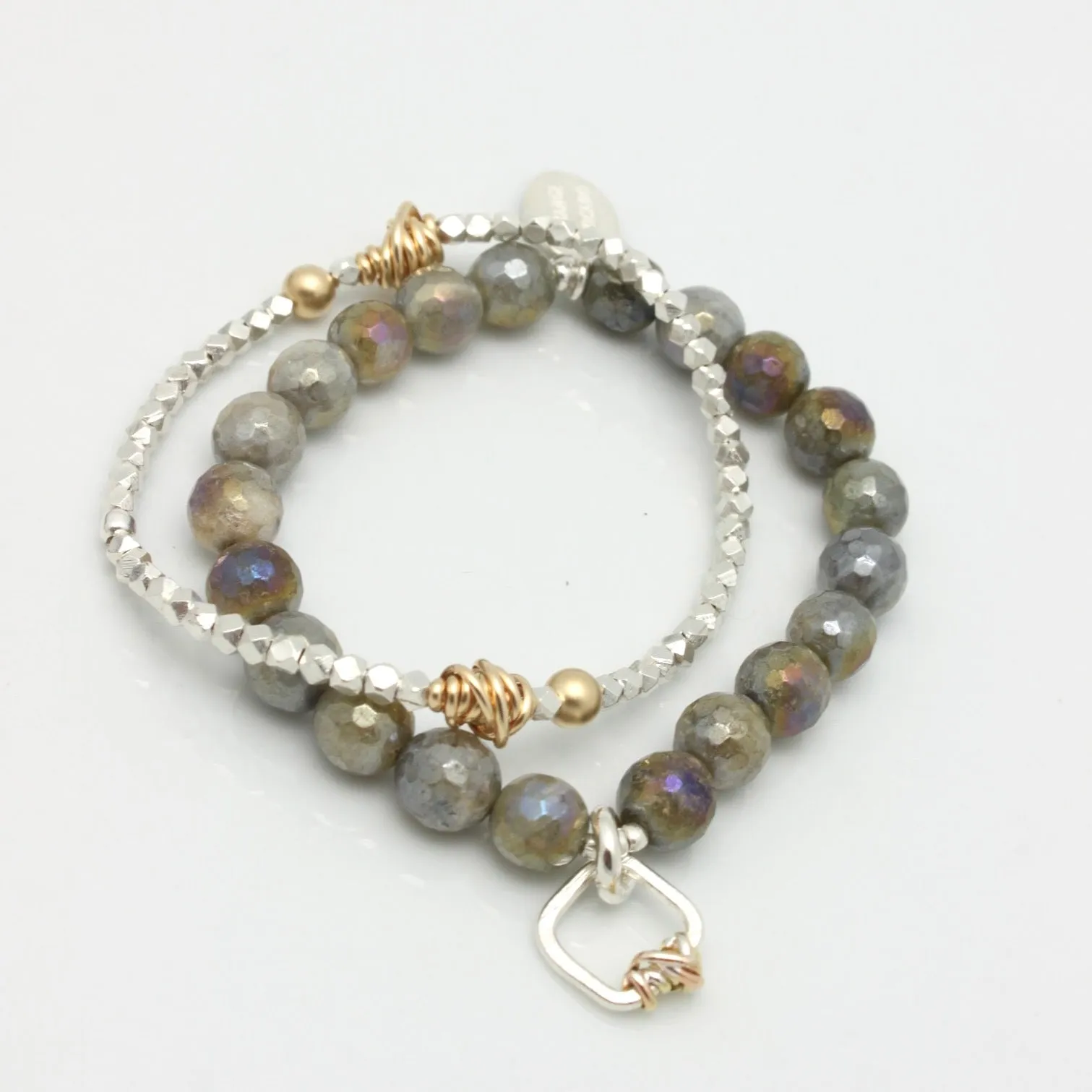 HERA Collection: Hera Iridescent Labradorite & Fine silver Link Stretch Bracelet