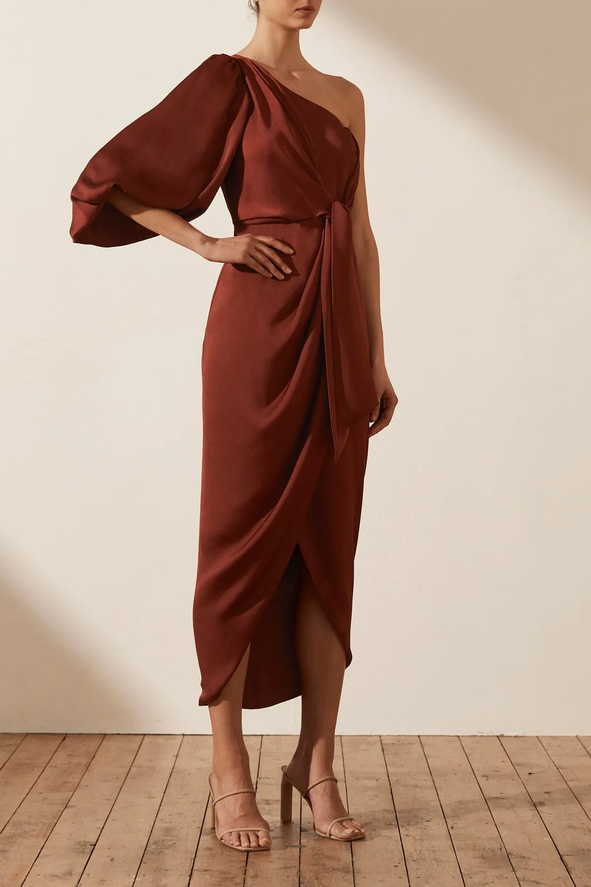 LUXE TIE FRONT ONE SHOULDER DRESS - SANGRIA