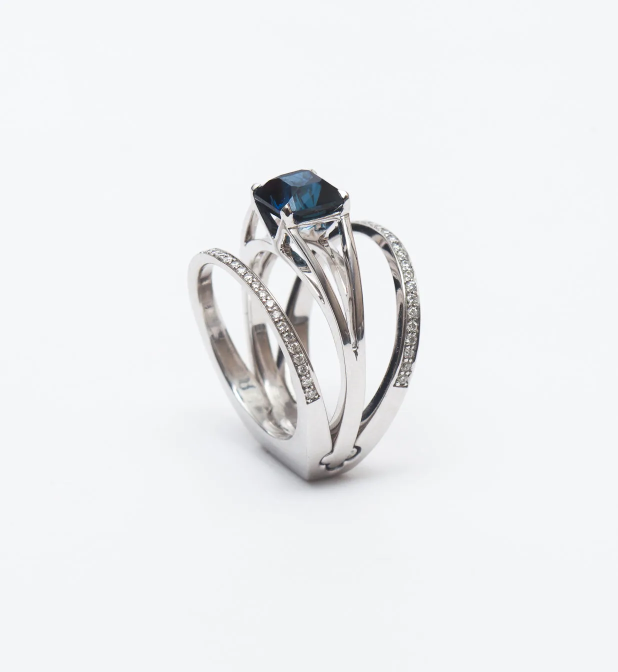 Nigerian Sapphire Centered & Acute Ring Set