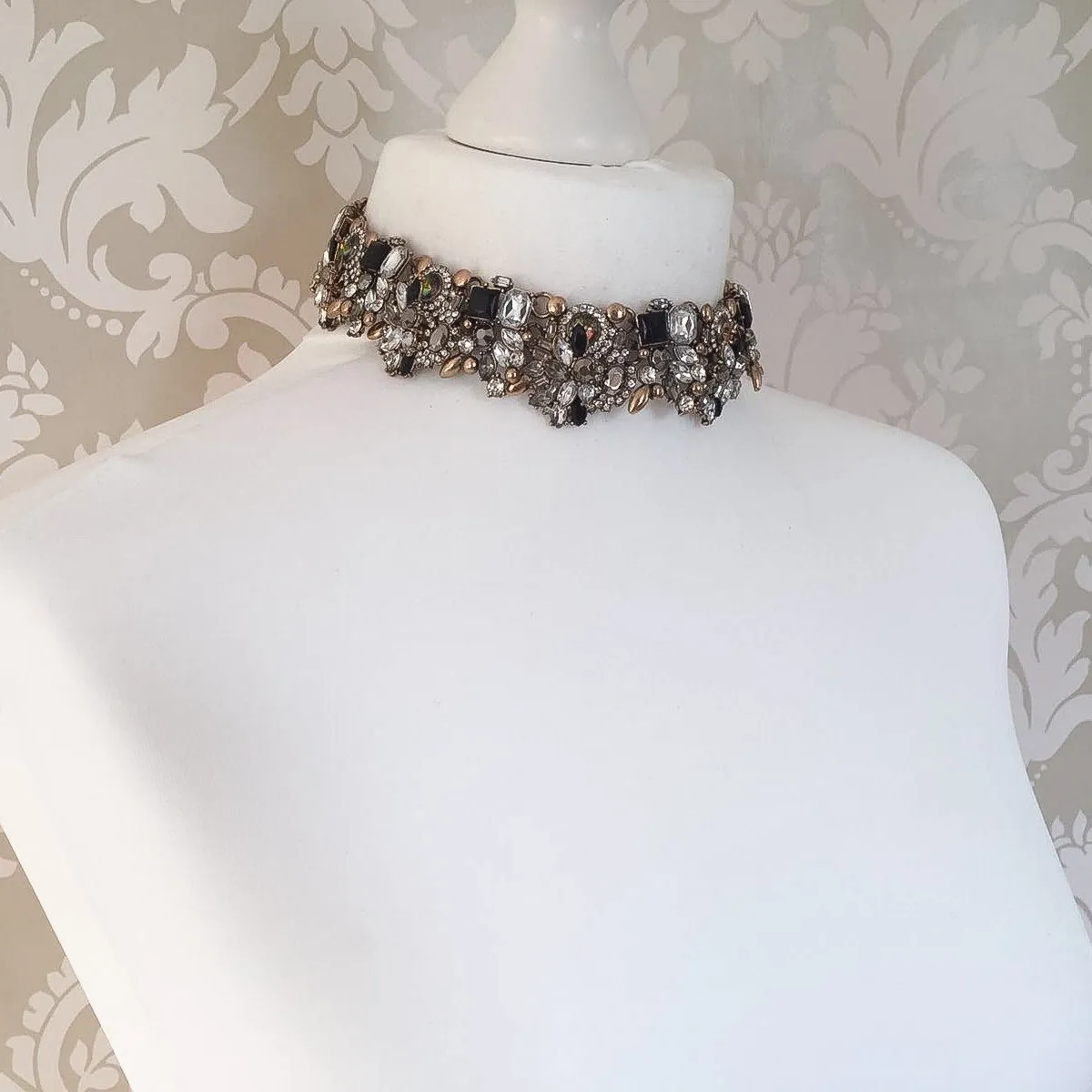 STORM Rhinestone Choker